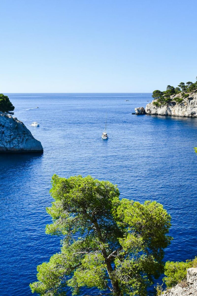 balade en bateau (catamaran) dans la rade de Toulon (Var)