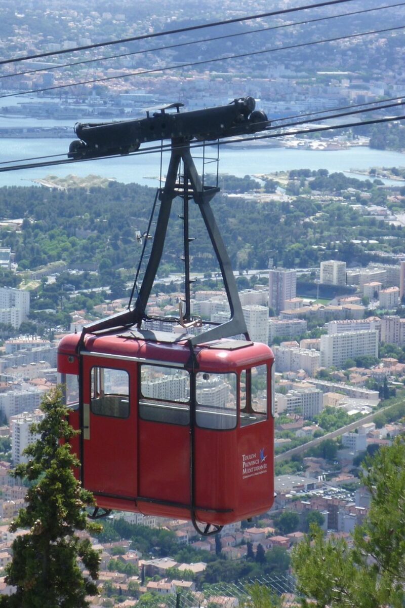 vue de la ville de Toulon depuis le téléphérique